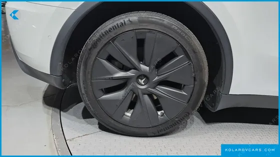 TESLA MODEL Y LONG RANGE AWD