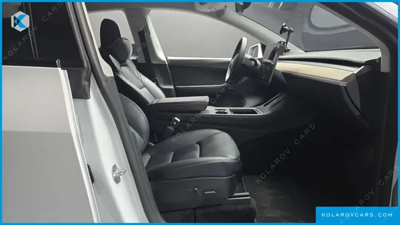 TESLA MODEL Y LONG RANGE AWD