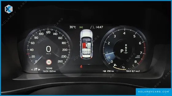 VOLVO XC40 T4 R-DESIGN