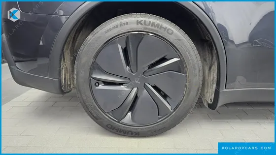 TESLA MODEL Y RWD