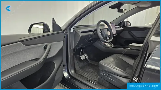 TESLA MODEL Y RWD