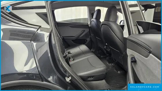 TESLA MODEL Y RWD
