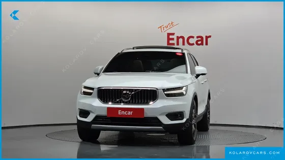 VOLVO XC40 T4 R-DESIGN