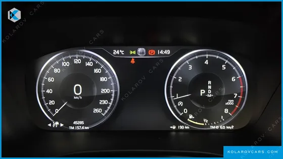 VOLVO XC40 T4 R-DESIGN