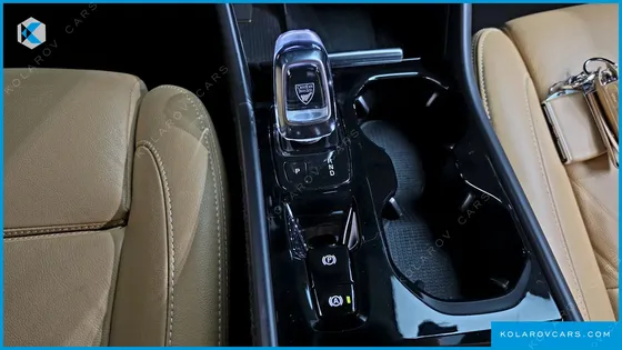 VOLVO XC40 T4 R-DESIGN