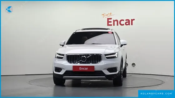 VOLVO XC40 B4 INSCRIPTION