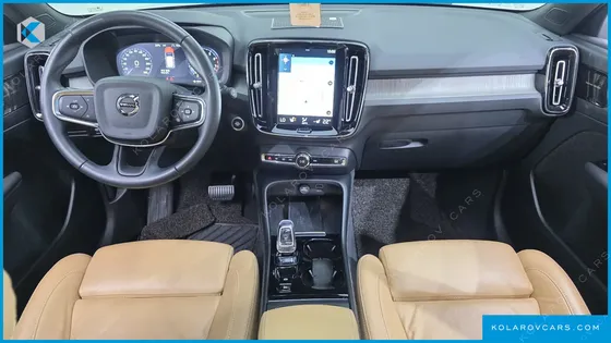VOLVO XC40 B4 INSCRIPTION