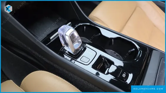 VOLVO XC40 B4 INSCRIPTION