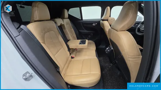 VOLVO XC40 B4 INSCRIPTION