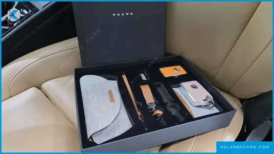 VOLVO XC40 B4 INSCRIPTION