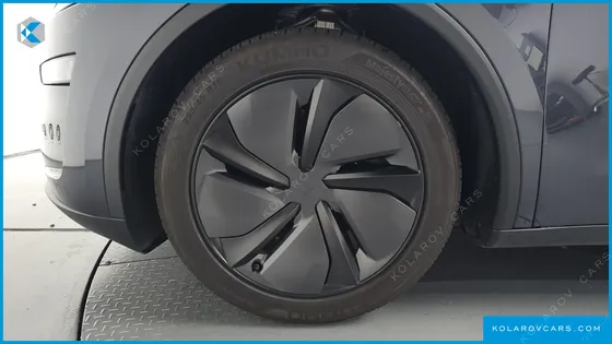 TESLA MODEL Y PREMIUM RWD