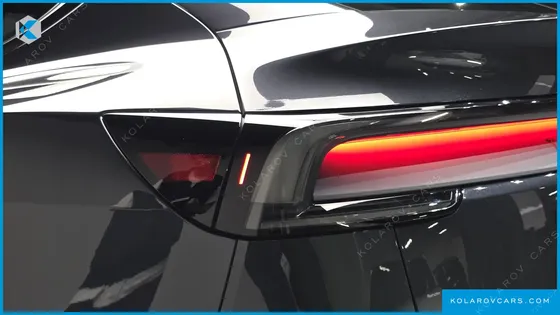 TESLA MODEL Y PREMIUM RWD
