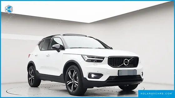 VOLVO XC40 B4 R-DESIGN