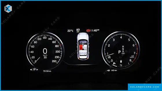 VOLVO XC40 B4 R-DESIGN