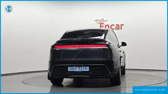 TESLA MODEL Y RWD