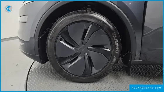 TESLA MODEL Y RWD
