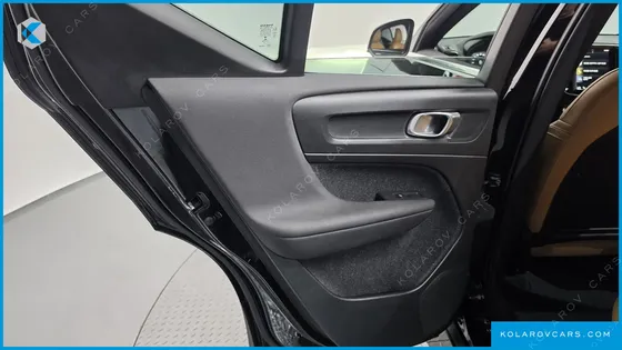 VOLVO XC40 B4 INSCRIPTION