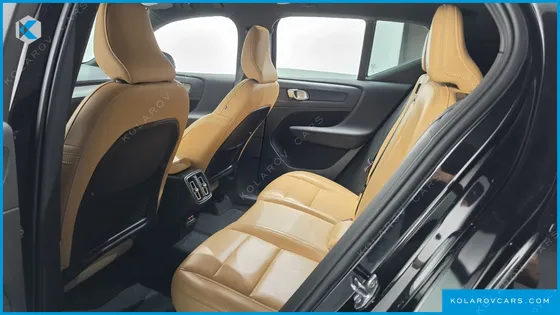 VOLVO XC40 B4 INSCRIPTION