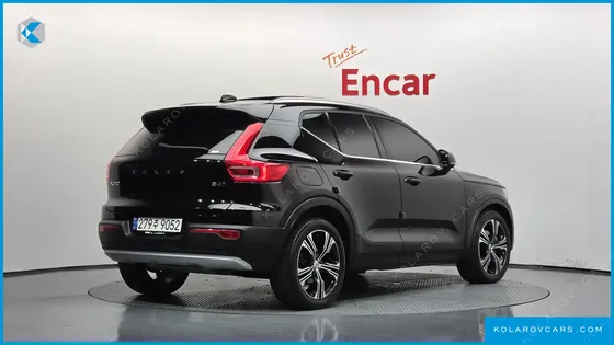VOLVO XC40 B4 INSCRIPTION