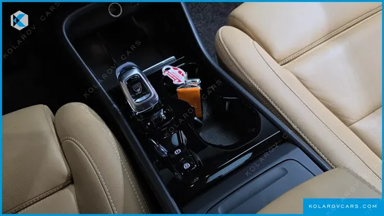 VOLVO XC40 B4 INSCRIPTION