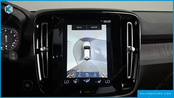 VOLVO XC40 B4 INSCRIPTION