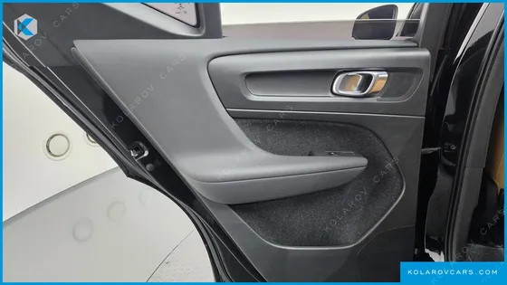 VOLVO XC40 B4 INSCRIPTION