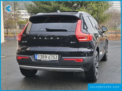 VOLVO XC40 B4 INSCRIPTION