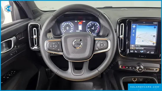 VOLVO XC40 T4 INSCRIPTION