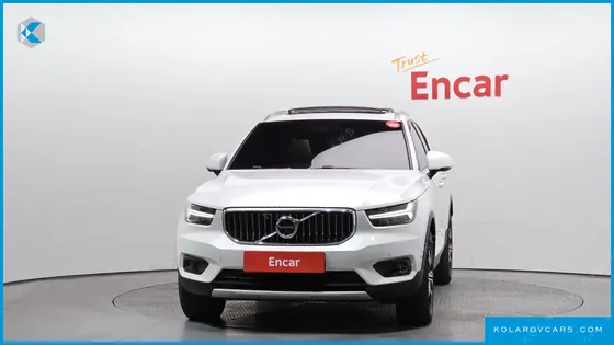 VOLVO XC40 B4 INSCRIPTION