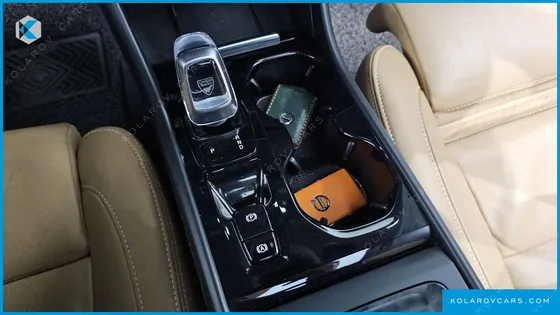 VOLVO XC40 B4 INSCRIPTION