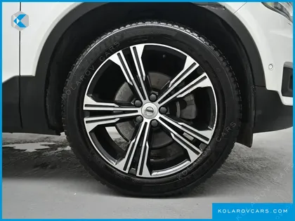 VOLVO XC40 B4 INSCRIPTION
