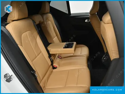 VOLVO XC40 B4 INSCRIPTION