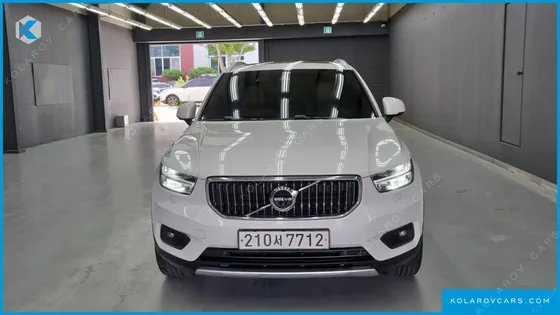 VOLVO XC40 B4 INSCRIPTION