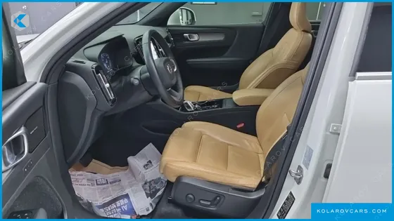 VOLVO XC40 B4 INSCRIPTION