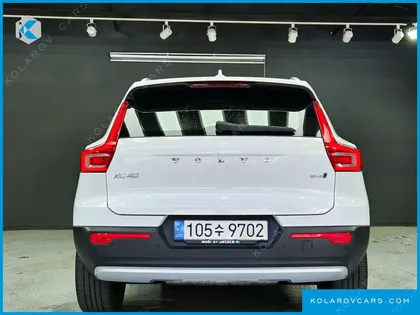 VOLVO XC40 B4 INSCRIPTION