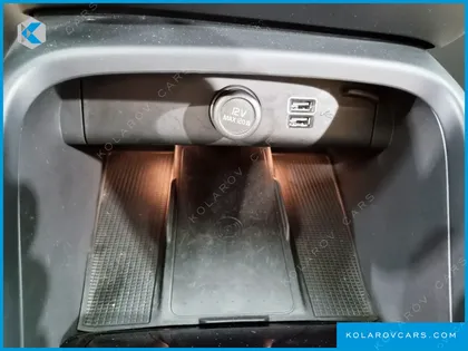VOLVO XC40 B4 INSCRIPTION