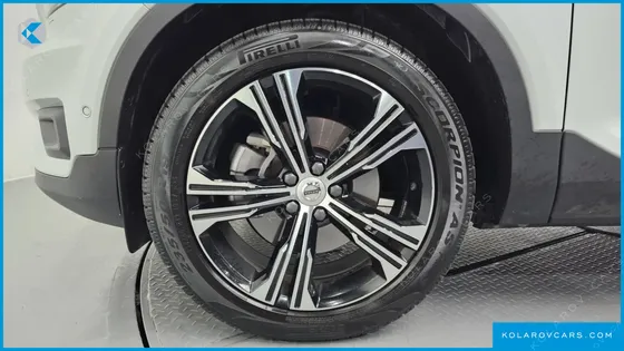 VOLVO XC40 T4 INSCRIPTION