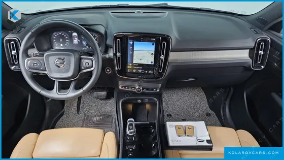 VOLVO XC40 T4 INSCRIPTION