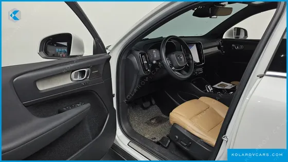 VOLVO XC40 T4 INSCRIPTION