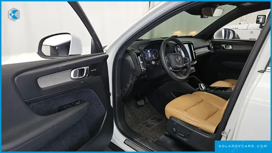 VOLVO XC40 T4 INSCRIPTION