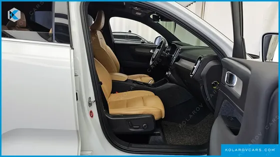 VOLVO XC40 T4 INSCRIPTION