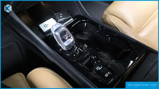 VOLVO XC40 B4 INSCRIPTION