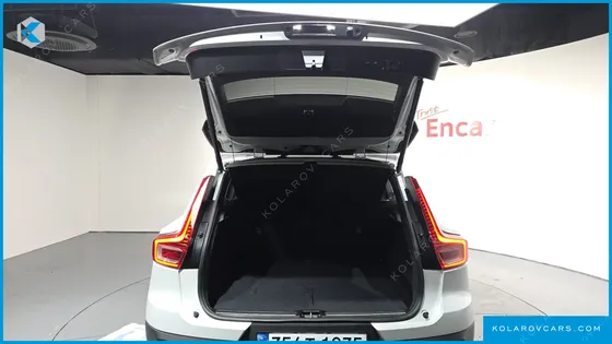 VOLVO XC40 B4 INSCRIPTION