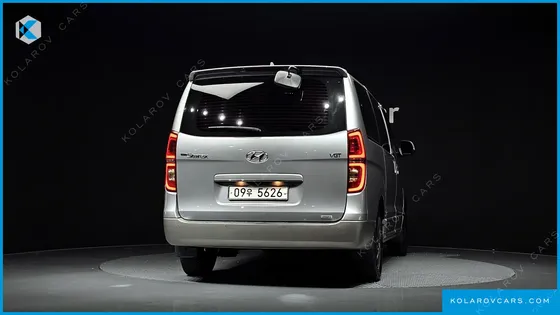 HYUNDAI STAREX 4WD URBAN 9-SEATER