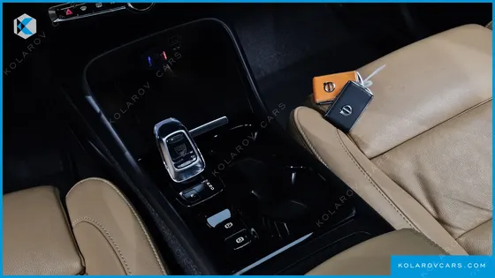 VOLVO XC40 B4 INSCRIPTION