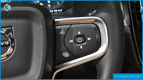 VOLVO XC40 B4 INSCRIPTION