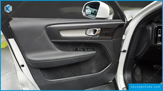 VOLVO XC40 B4 INSCRIPTION