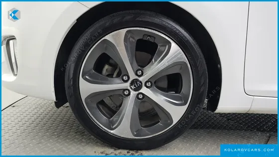 KIA CARENS 1.7 VGT NOBLESSE