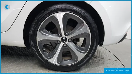 KIA CARENS 1.7 VGT NOBLESSE