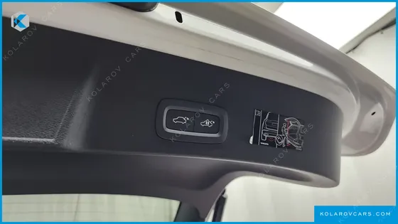 VOLVO XC40 B4 INSCRIPTION